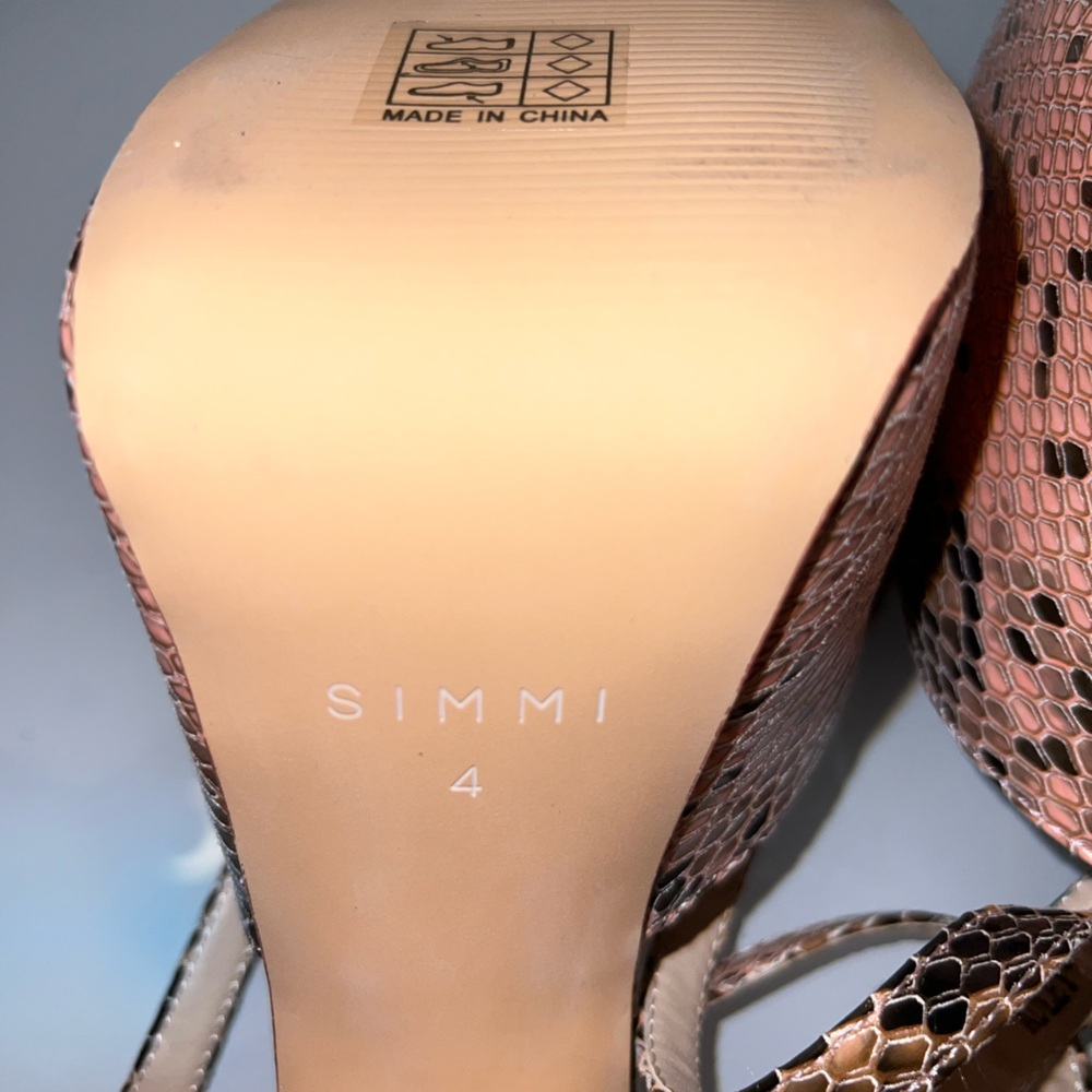 Snakeskin Platform Heels - Picture 10 of 16